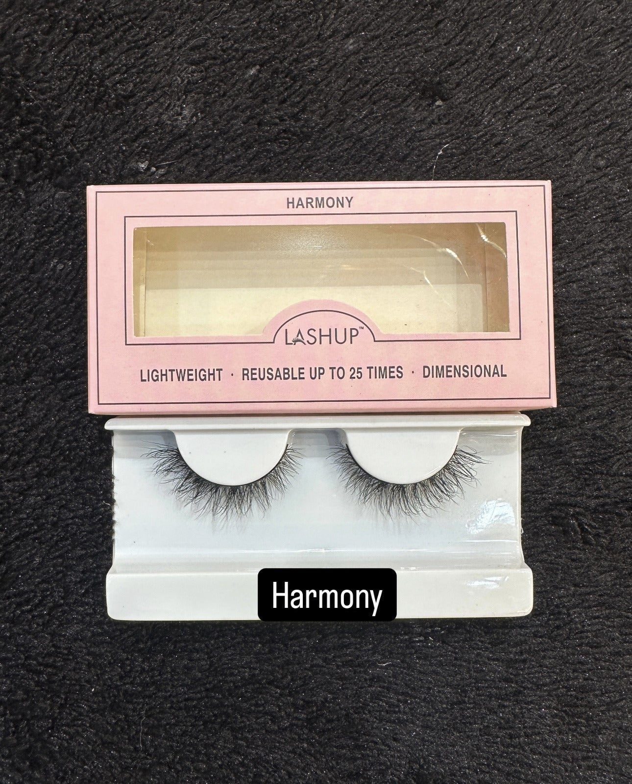 LASHUP EYELASHES