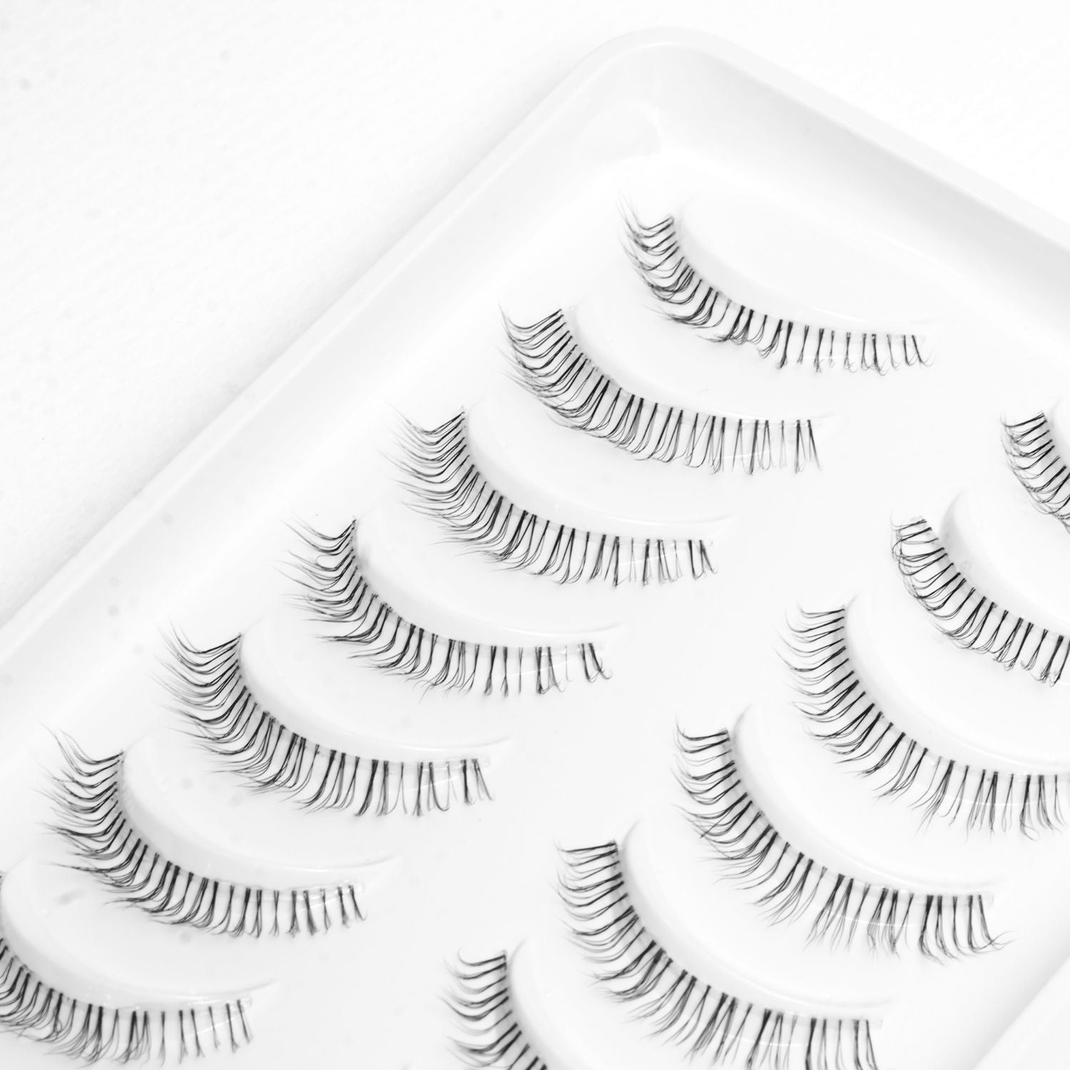 SNS 10 PAIRS LASHES PREMIUM (MIMIC MINK) MM-83