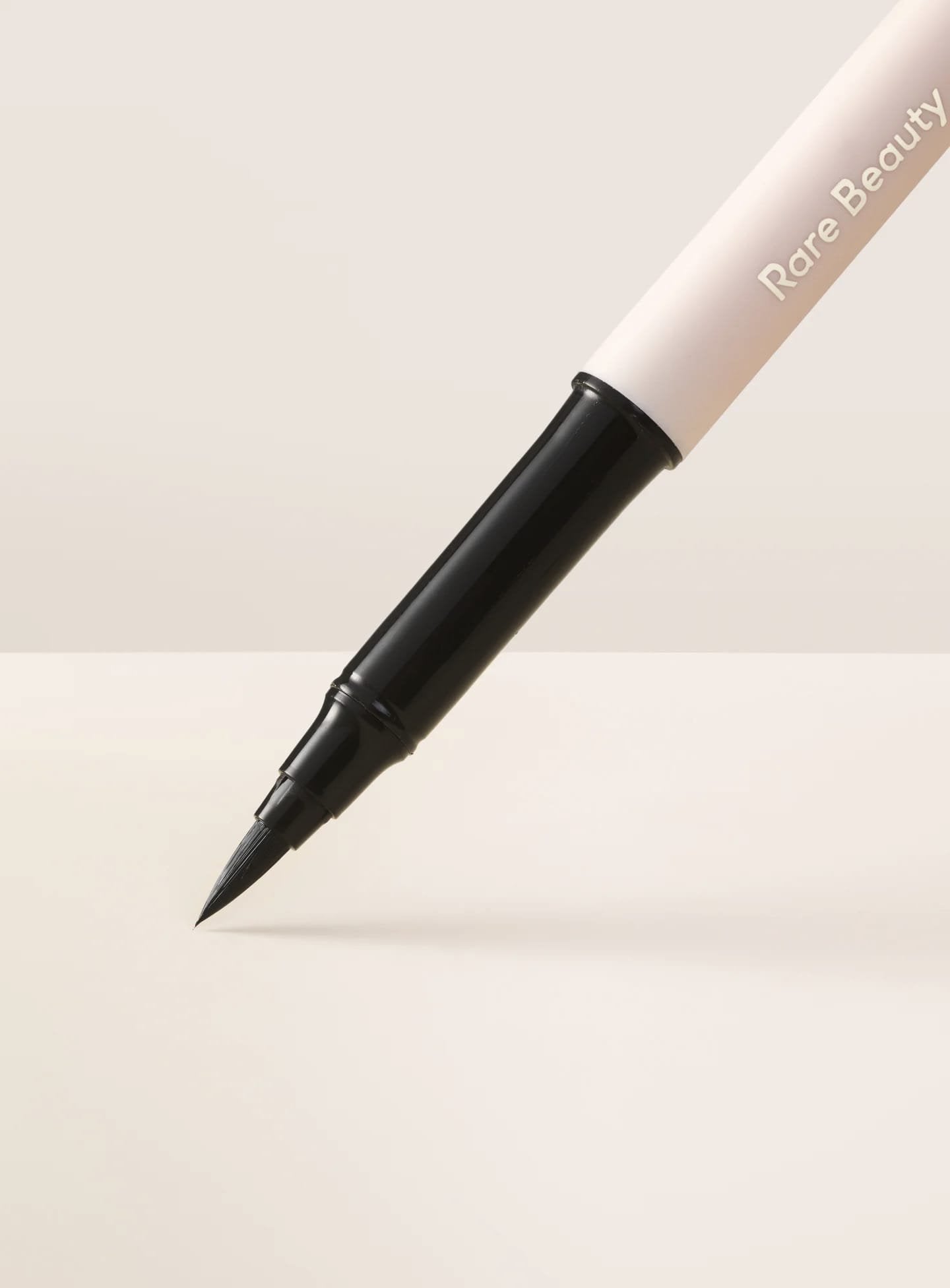 RARE BEAUTY MATTE LIQUID LINER 09 ML