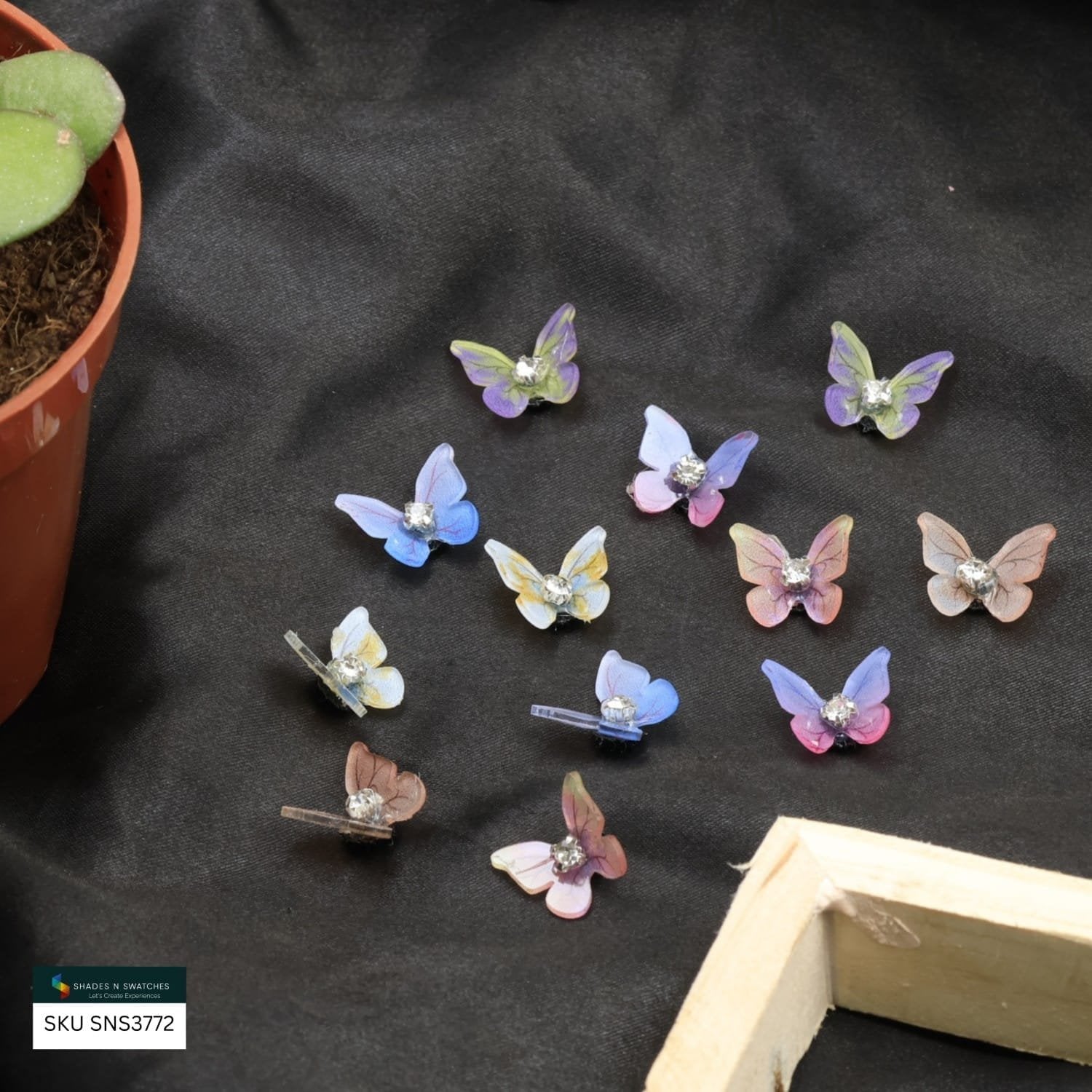 SE 297 COLOUR FULL MINI BUTTERFLIES