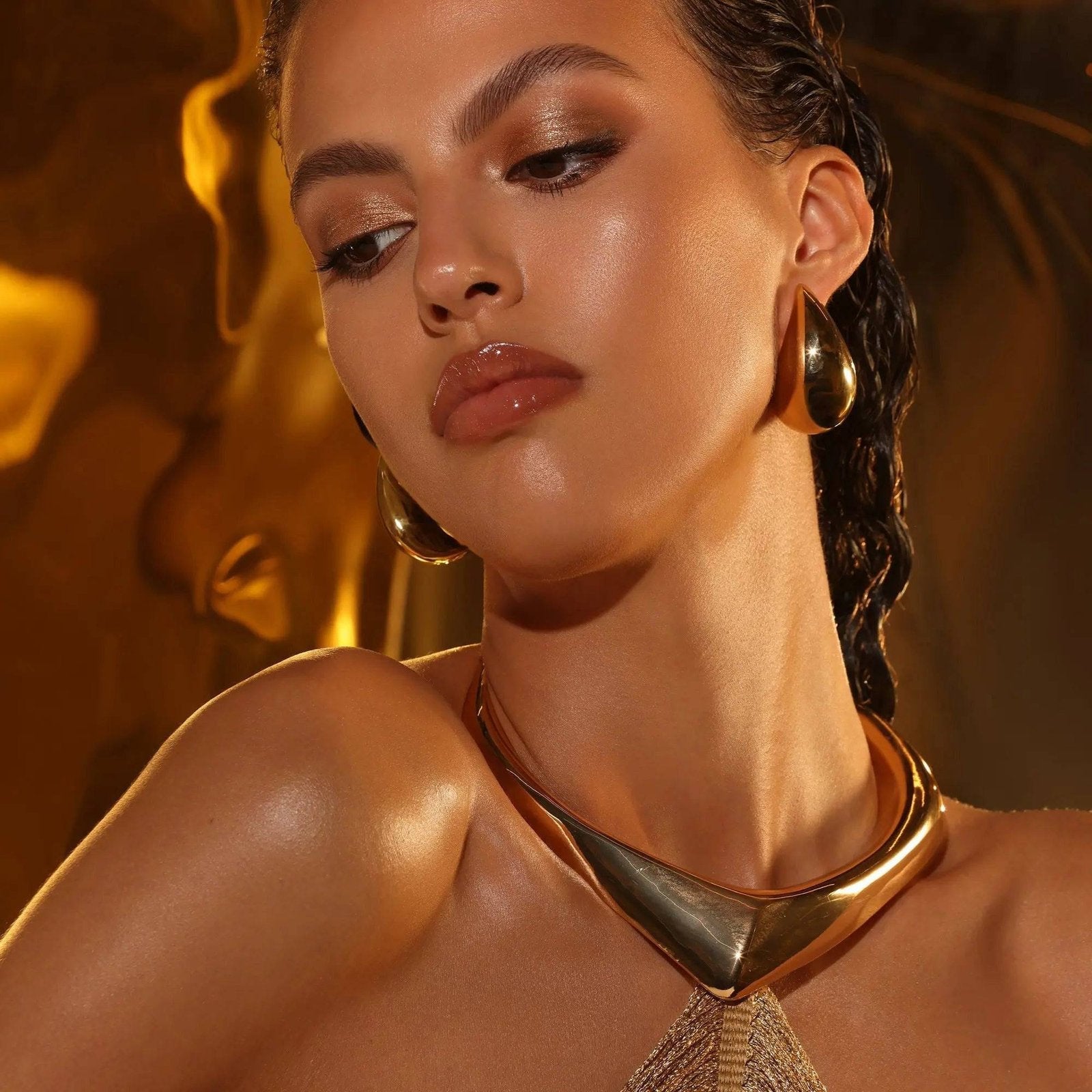 NATASHA DENONA GOLDEN PALETTE 18.9G
