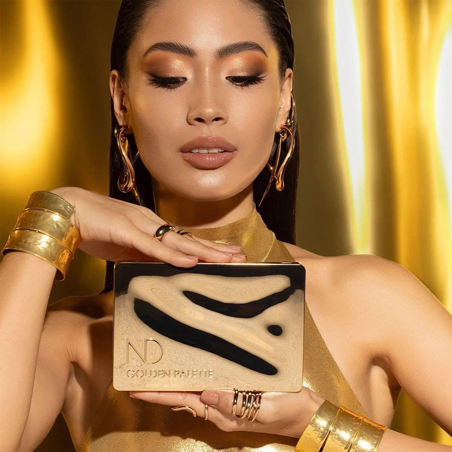 NATASHA DENONA GOLDEN PALETTE 18.9G