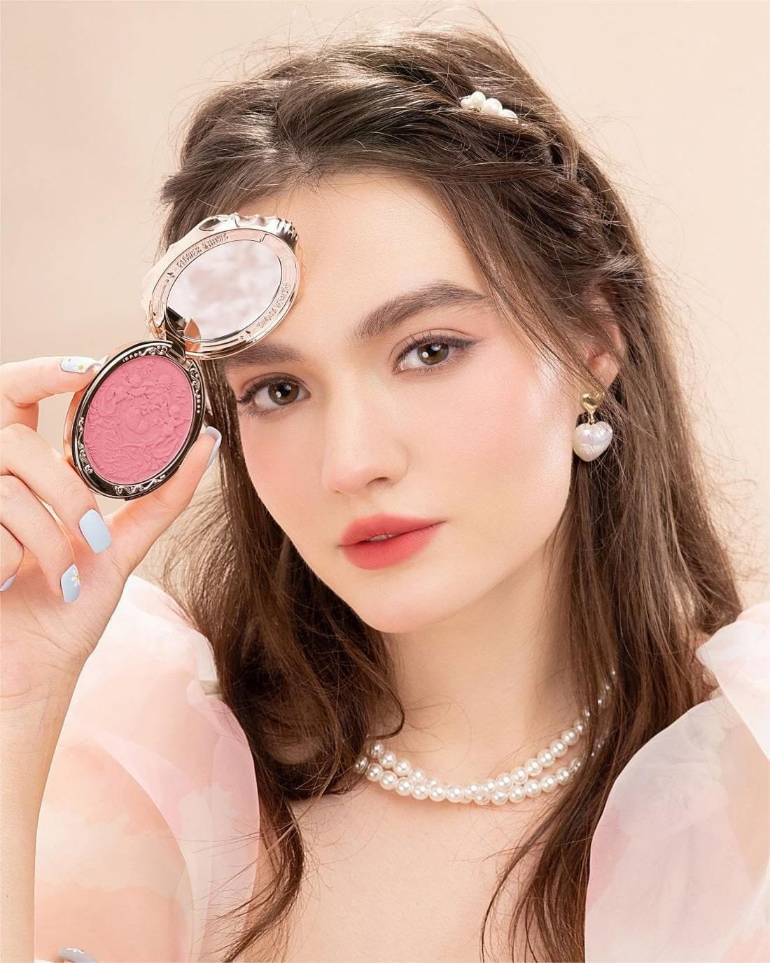 Flower Knows Strawberry Rococo Embossed Blush 5 Gm