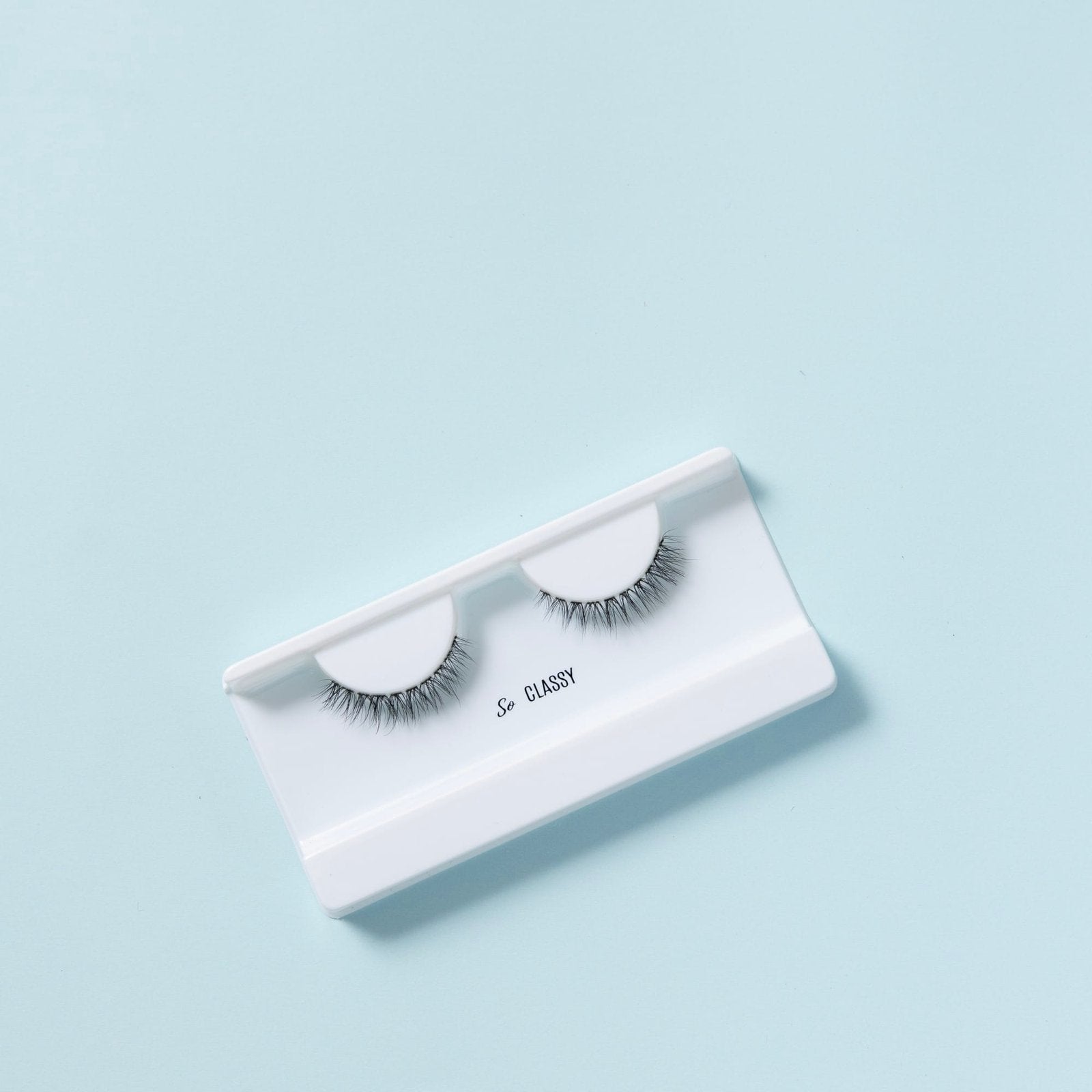 YATEE PREMIUM EYE LASHES   SO CLASSY