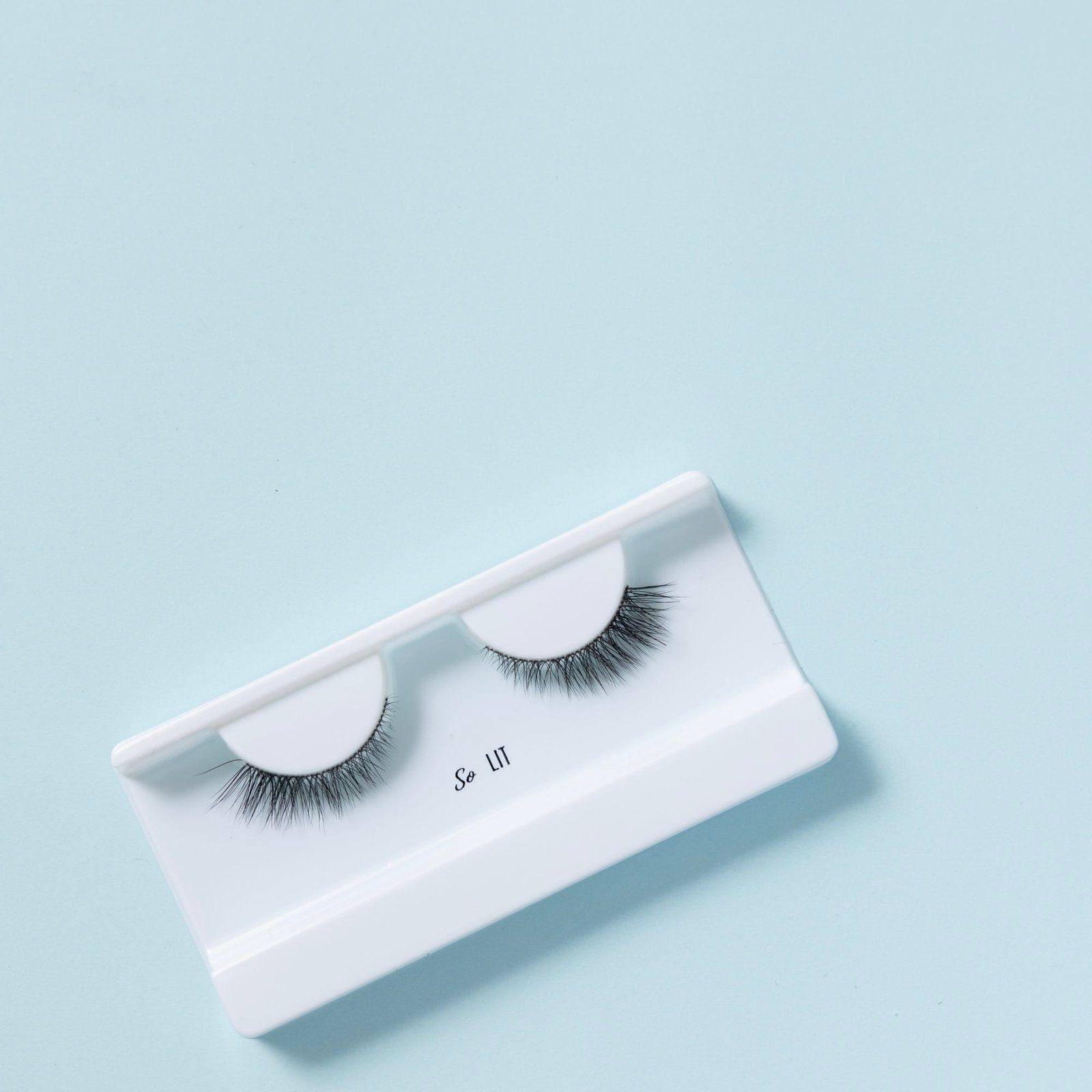 YATEE PREMIUM EYE LASHES SO LIT