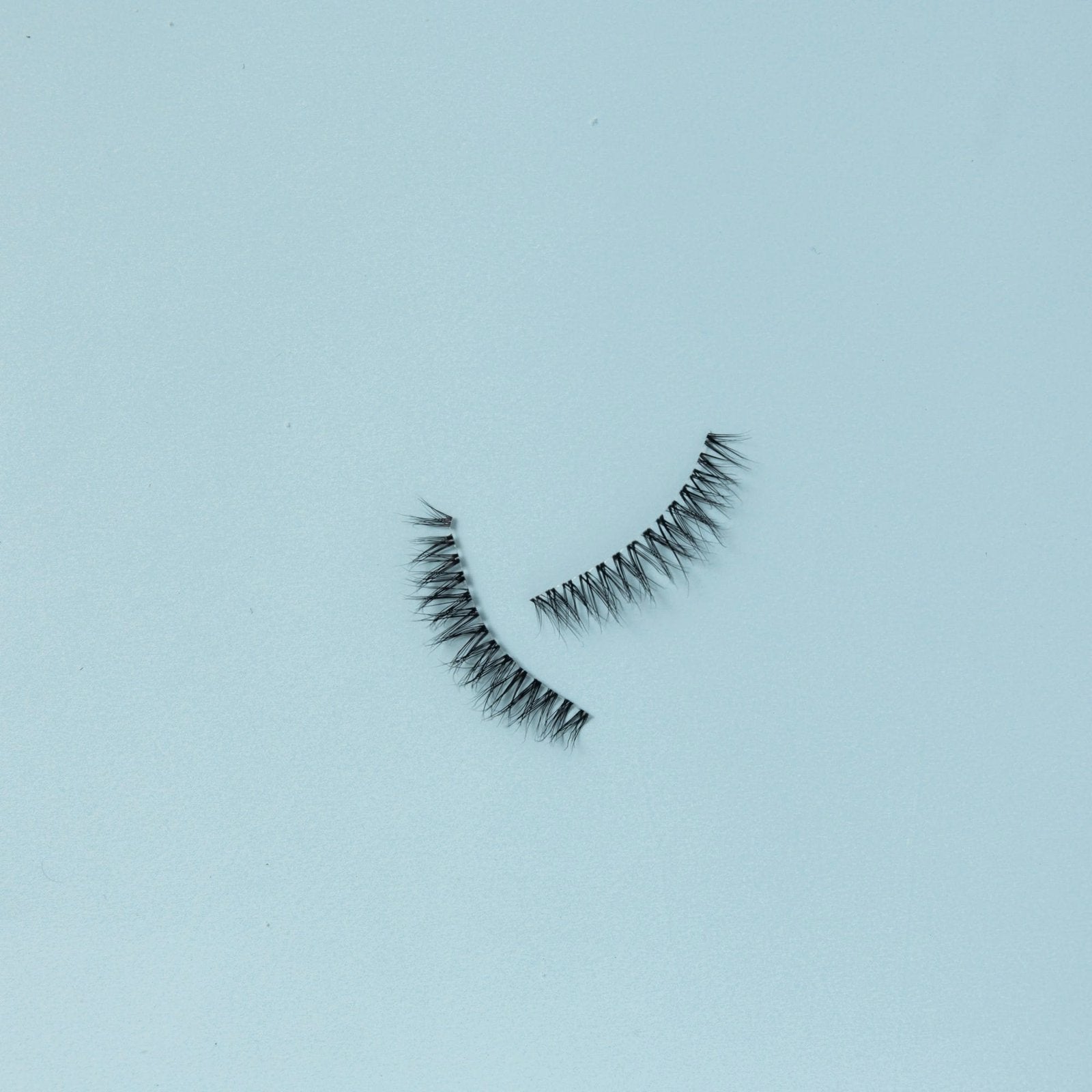 YATEE PREMIUM EYE LASHES  SO ELEGANT