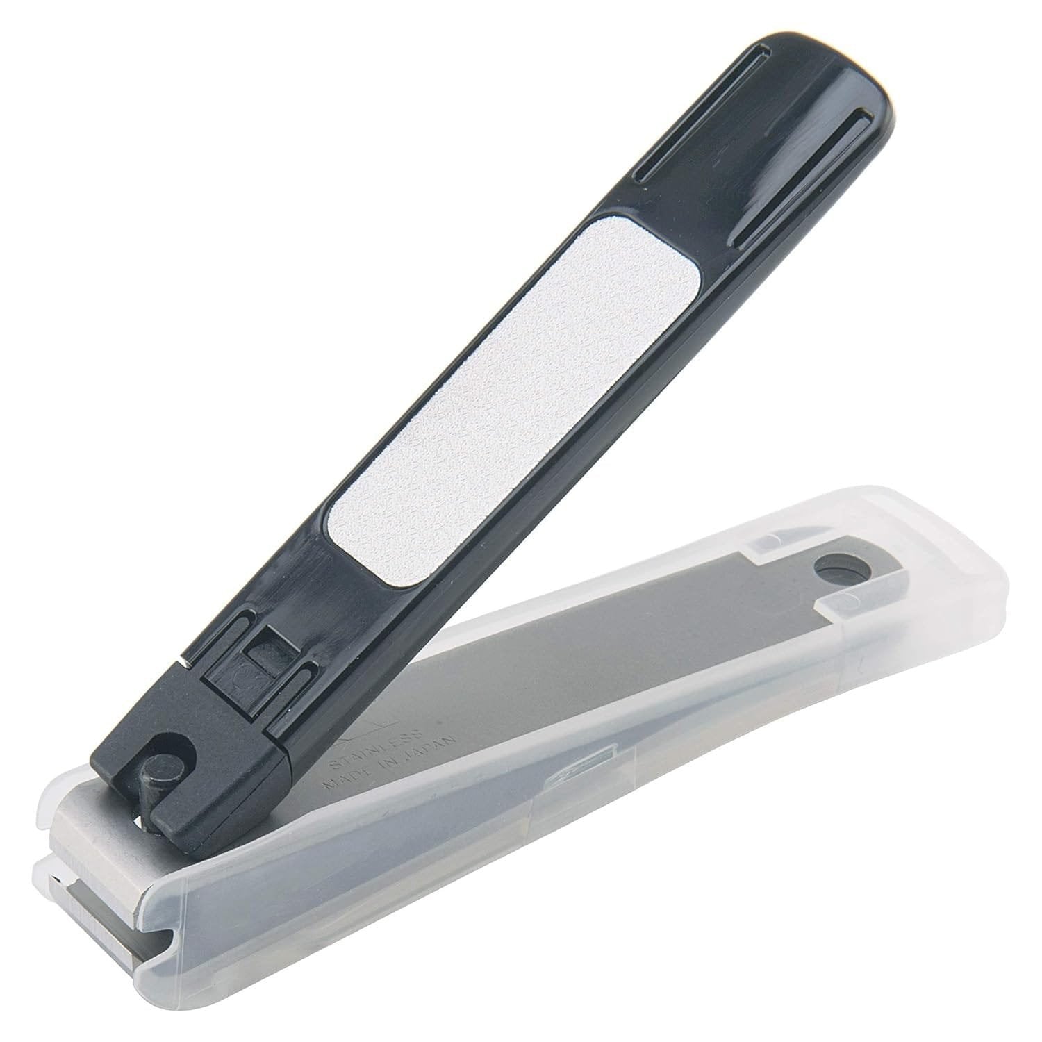 KAI NAIL CLIPPER MATTE FINISH   M SIZE