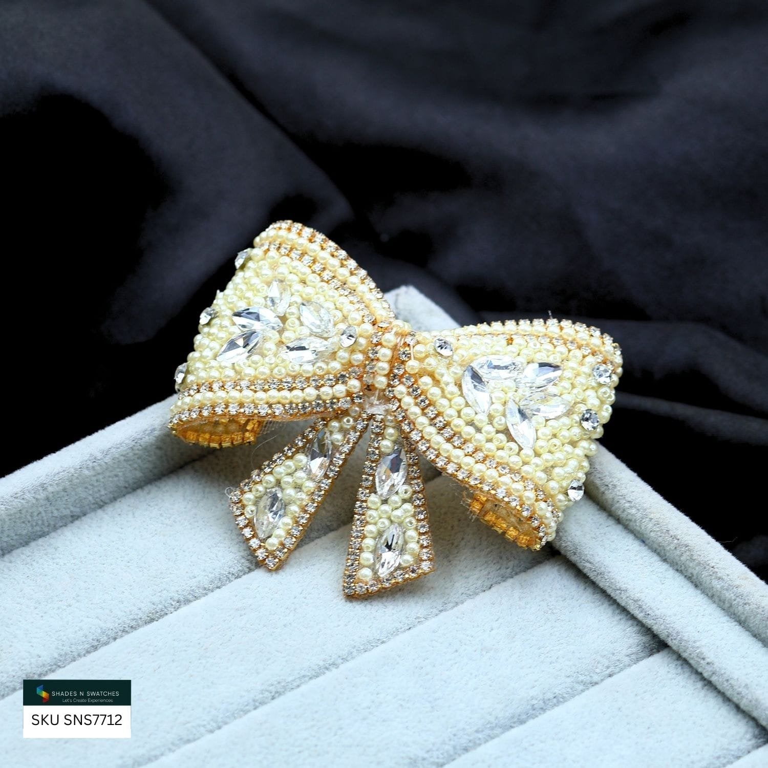 SMALL CRYSTAL BOW CINDRELLA