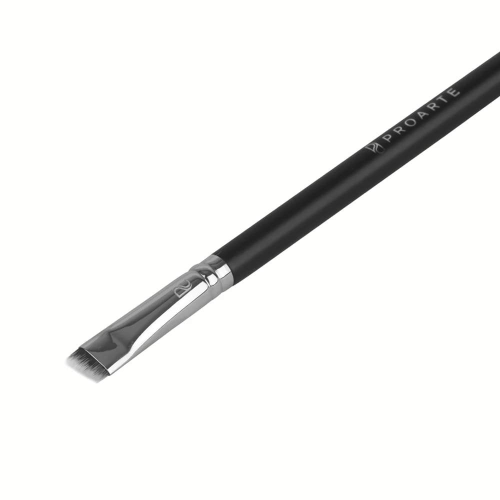 PROARTE Small Angular Liner Brush   PE 27