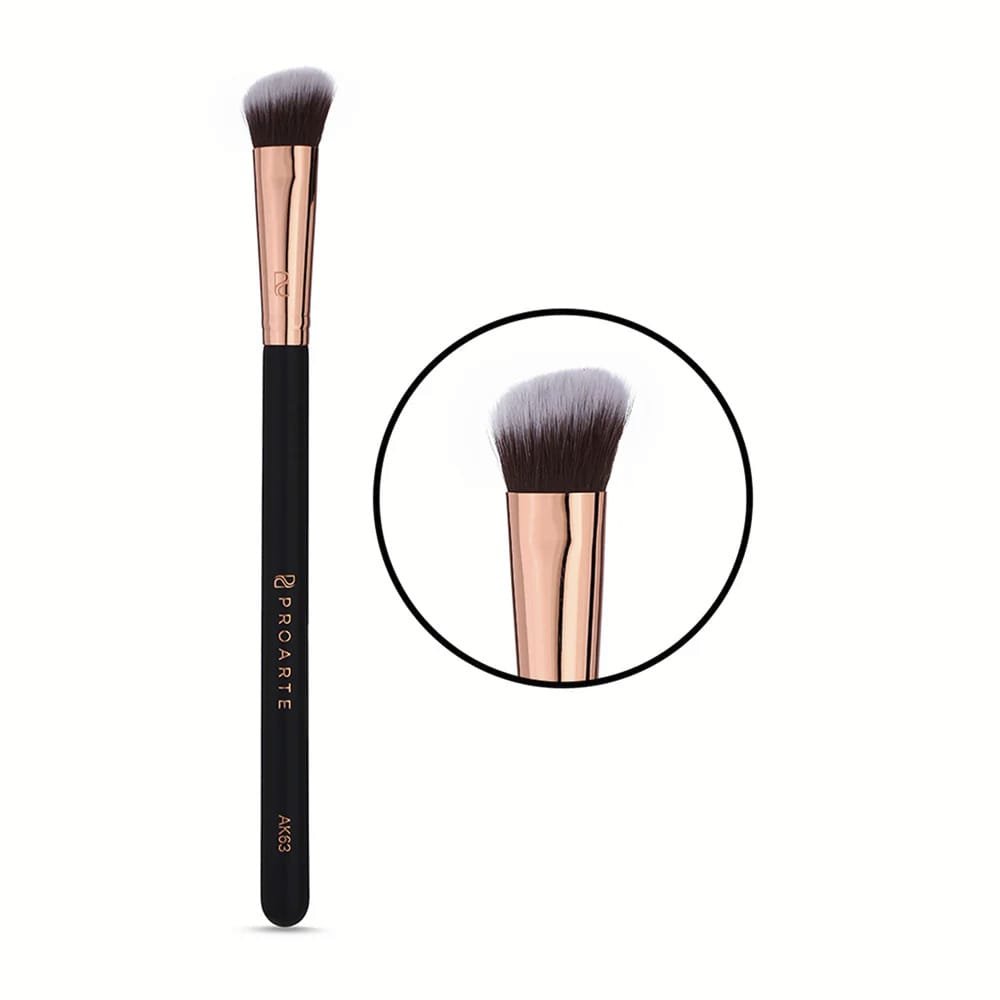 PROARTE Mini Angled Kabuki Brush   AK 63