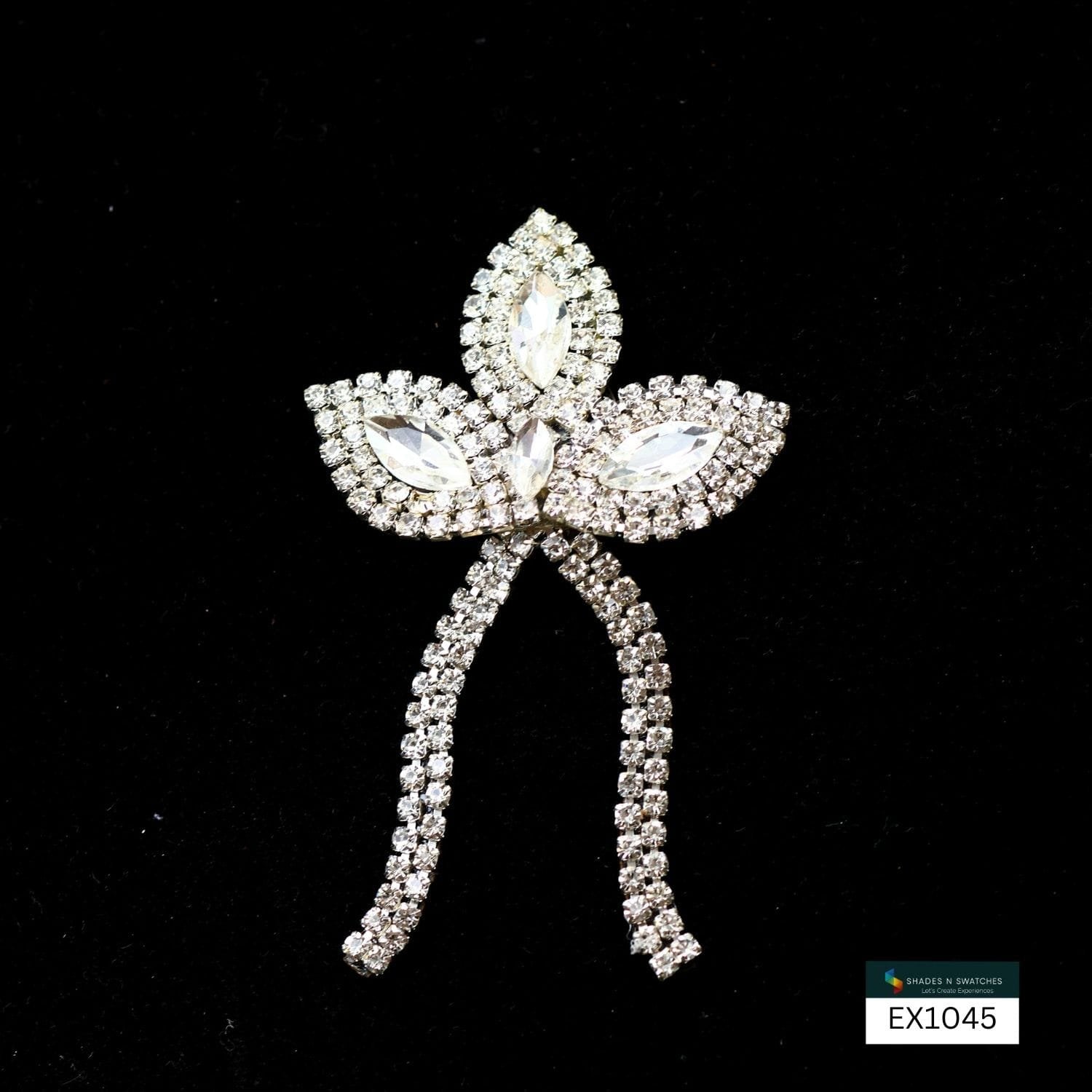 SNS SWAROSKI BROACH 2697