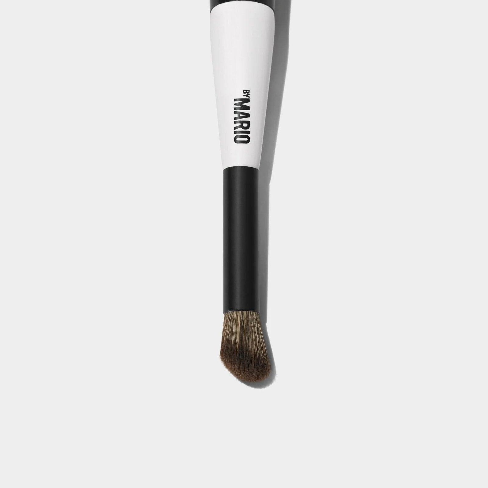 MAKEUP BY MARIO BRUSH F1