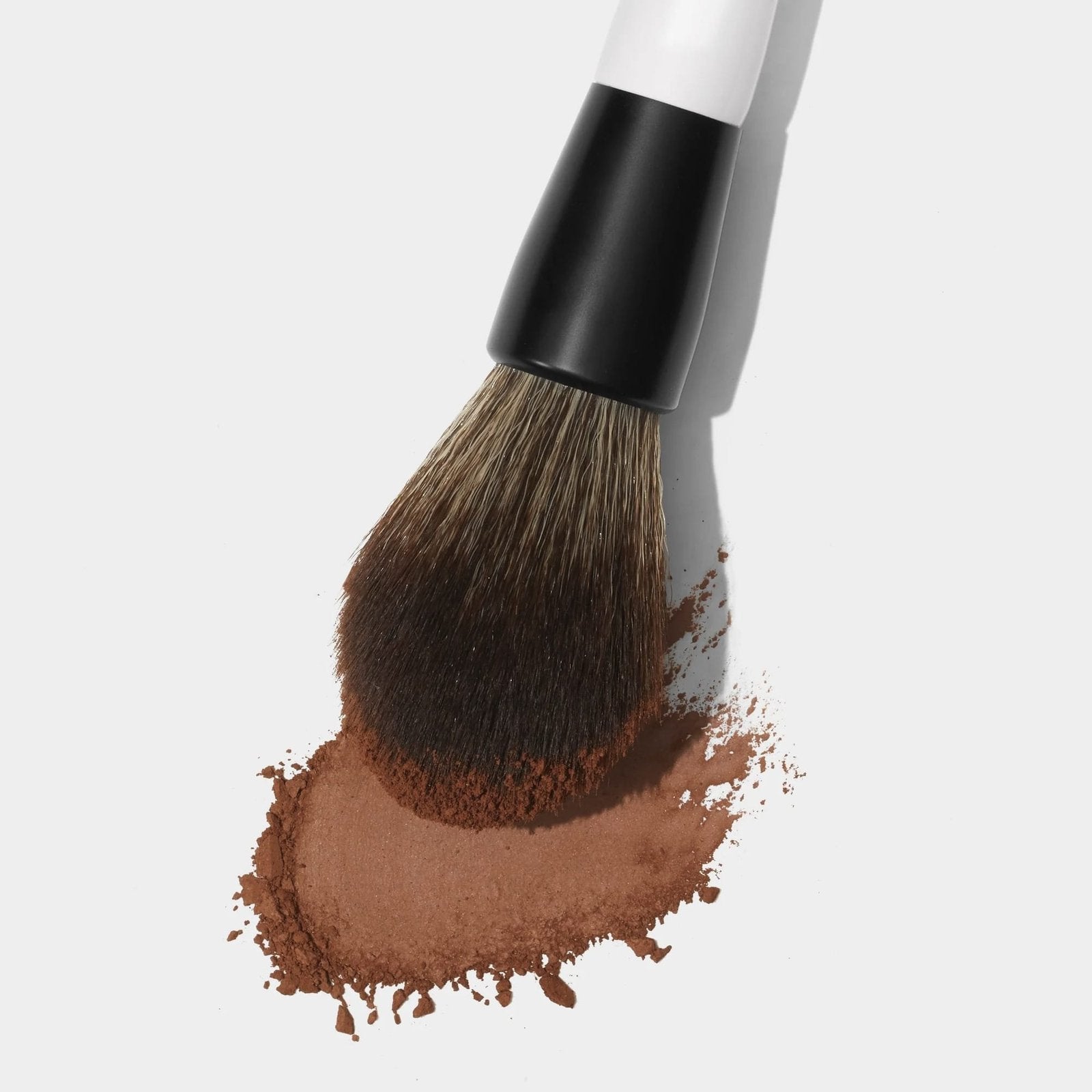 MAKEUP BY MARIO BRUSH F2