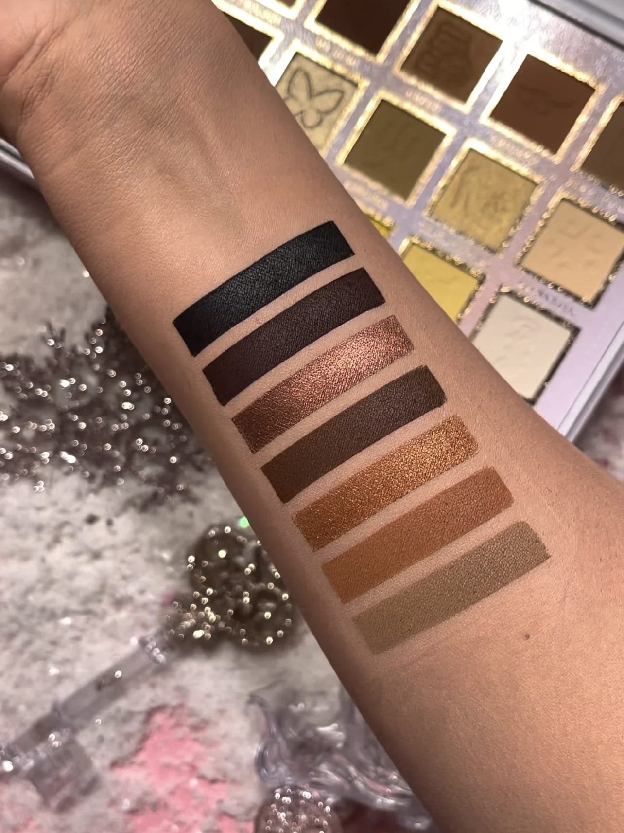 PLOUISE IF THE CROWN FITS pressed pigment palette 58.8 g