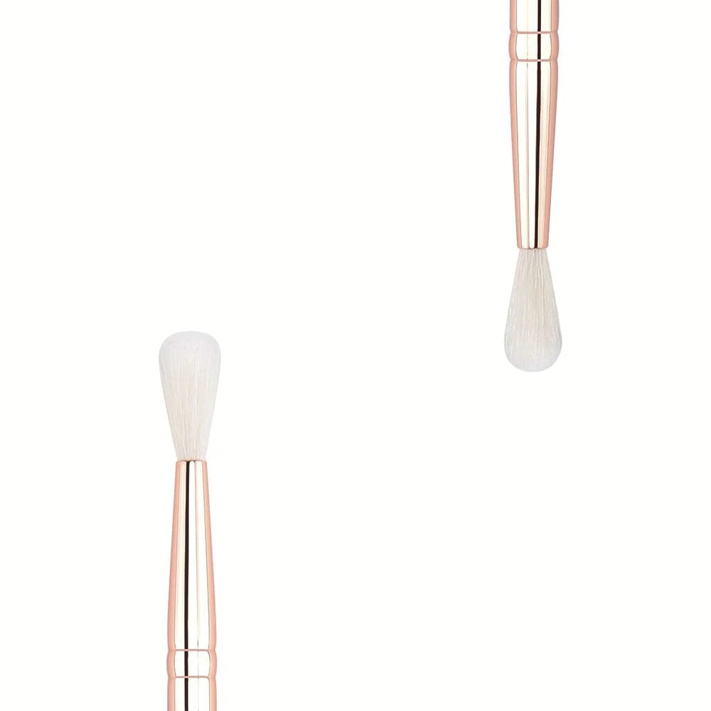 MAKEZMIA MAKEUP BRUSH ME 208 SMUDGE FLEX PRECISION DIFFUSER BRUSH