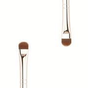 MAKEZMIA MAKEUP BRUSH ME 210 CUTCRAF CUT CREASE BRUSH