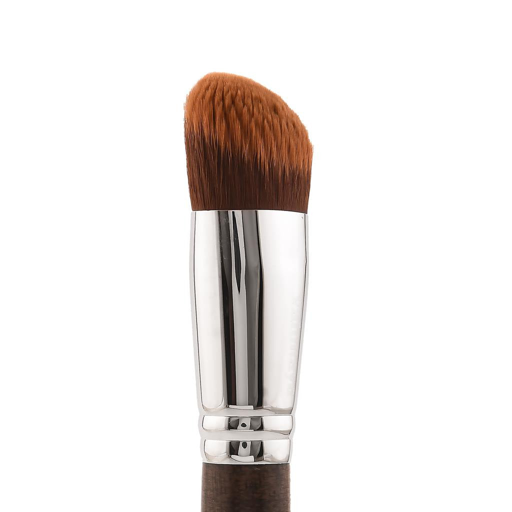 VAHMAYA FOUNDATION BRUSH IP401