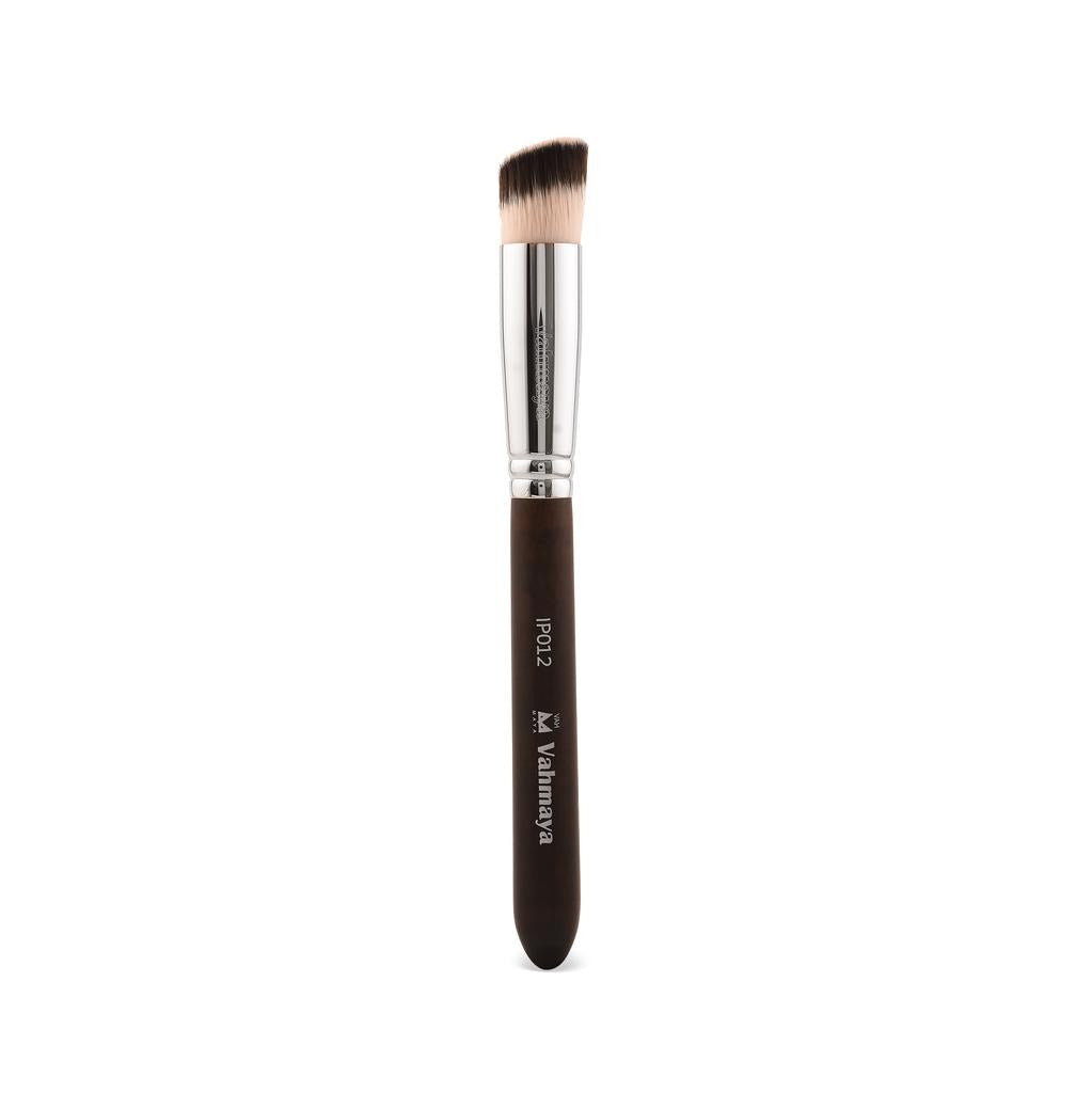 VAHMAYA ANGULAR FOUNDATION BRUSH IP012