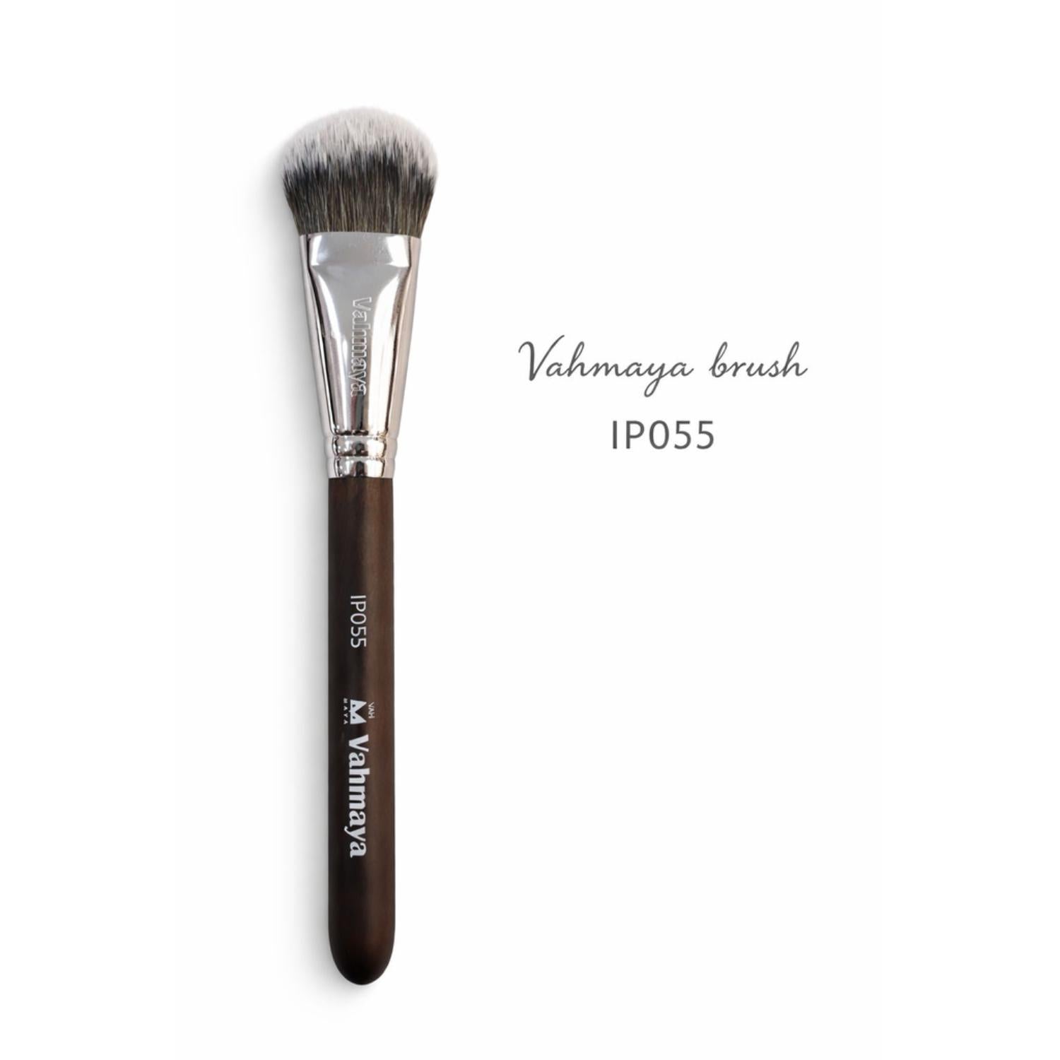 VAHMAYA FOUNDATION BRUSH IP055