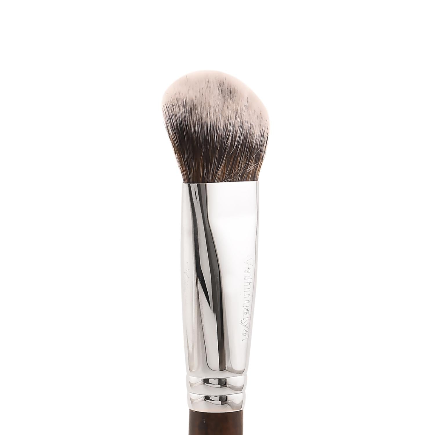 VAHMAYA FOUNDATION BRUSH IP055