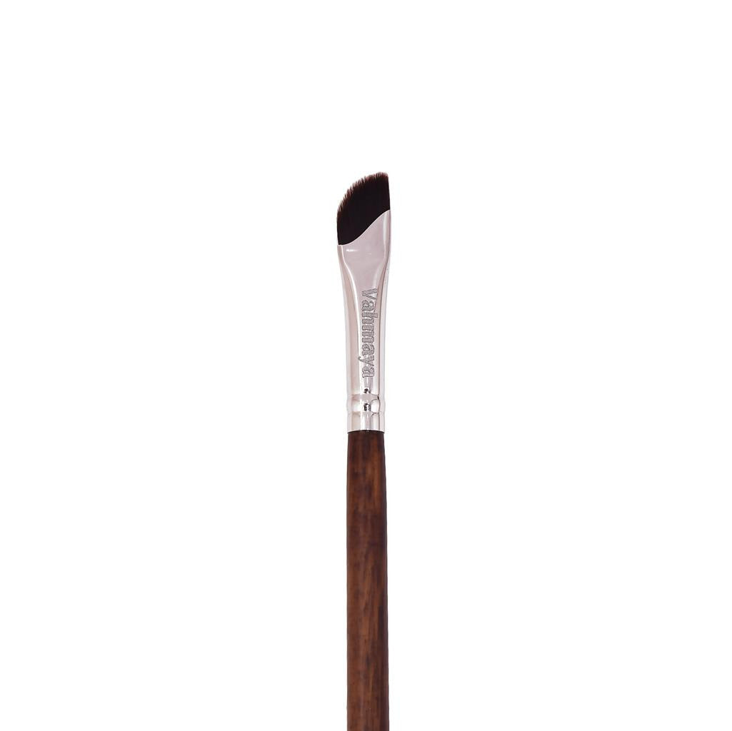 VAHMAYA CUT C REASE BRUSH IP086