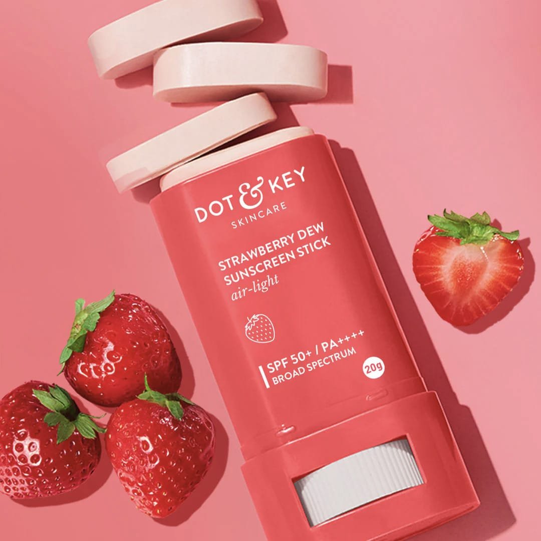 DOT & KEY STRAWBERRY DEW SUNSCREEN STICK SPF 50 PA++