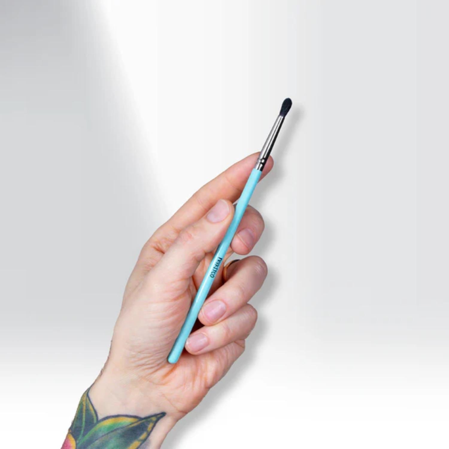 MYKITCO MY PRECISE CREASE BRUSH (242)
