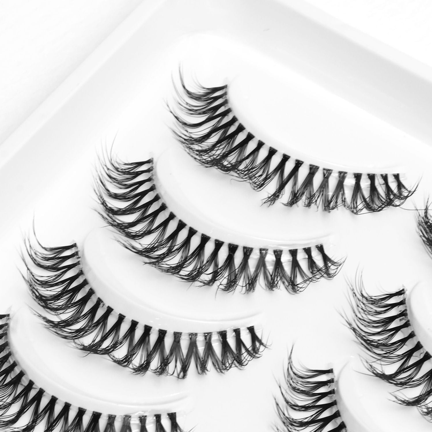 MM-79 SNS 10 PAIRS LASHES PREMIUM (MIMIC MINK)