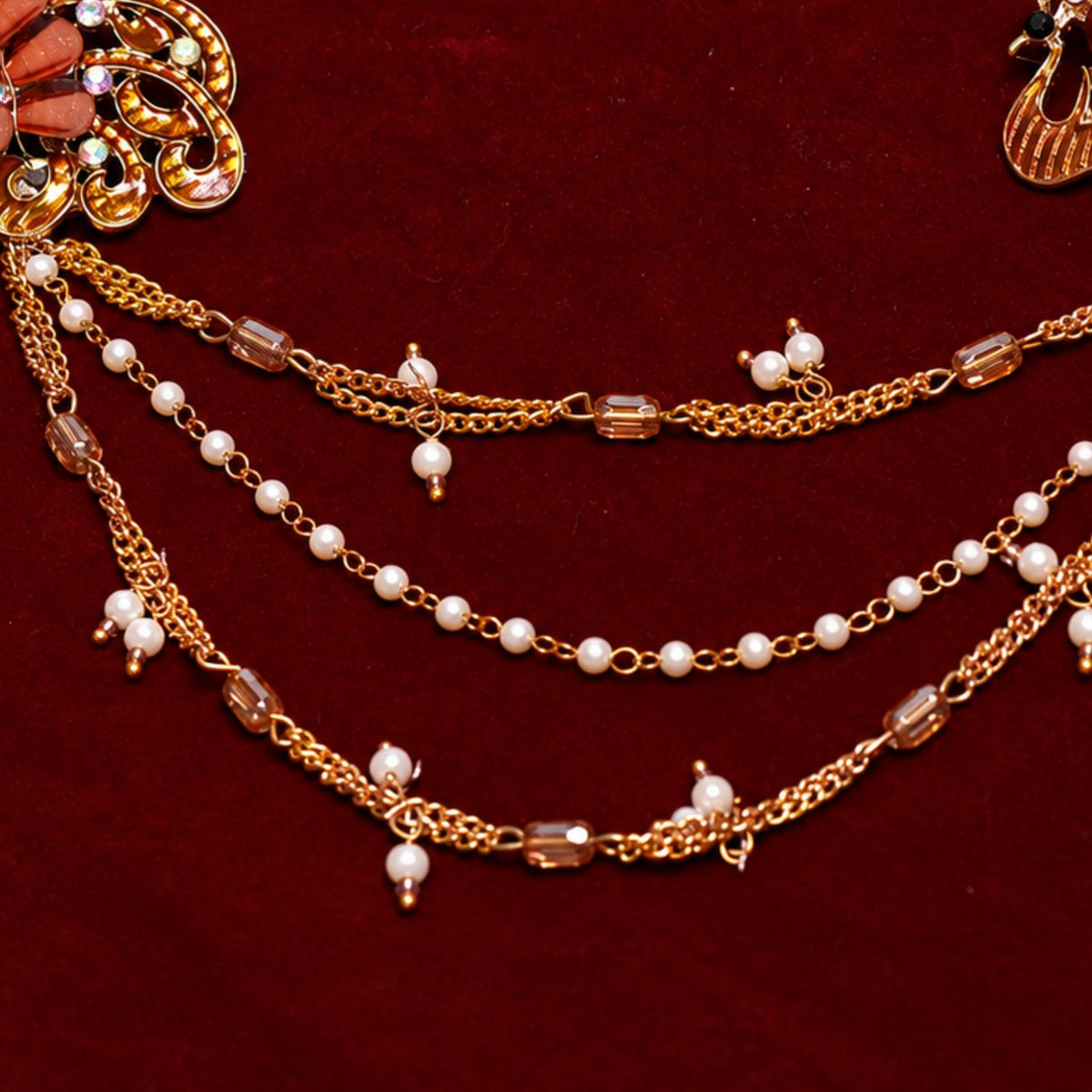 SE-573 PEACOCK PEARL TIARA