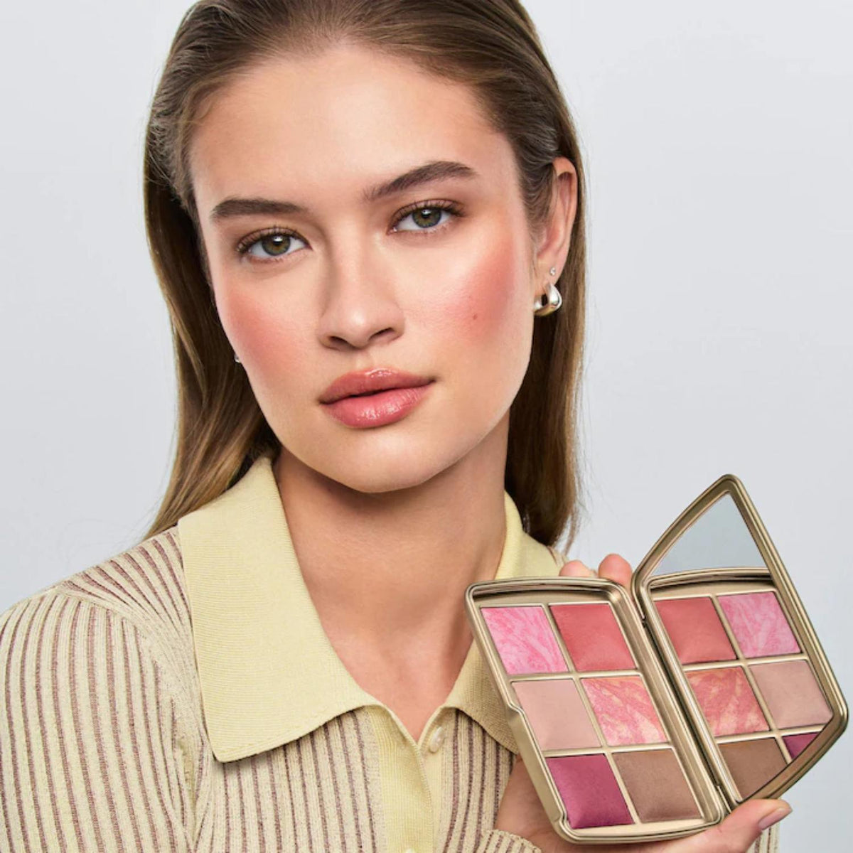 HOURGLASS AMBIENT LIGHTING EDIT UNLOCKED PALETTE-LOVE