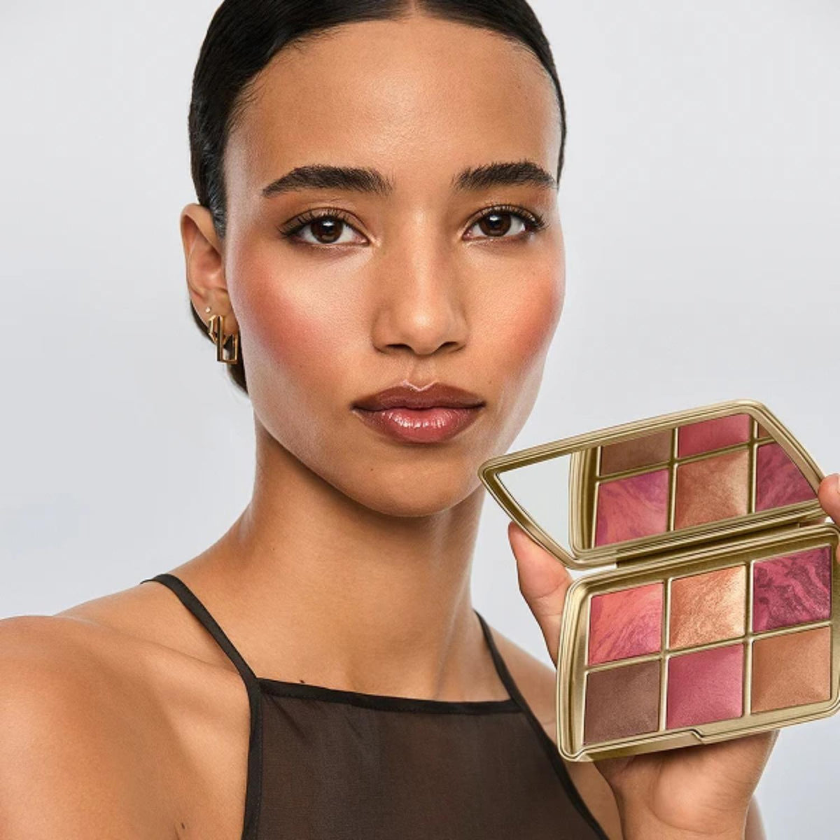 HOURGLASS AMBIENT LIGHTING EDIT UNLOCKED PALETTE-LUCK