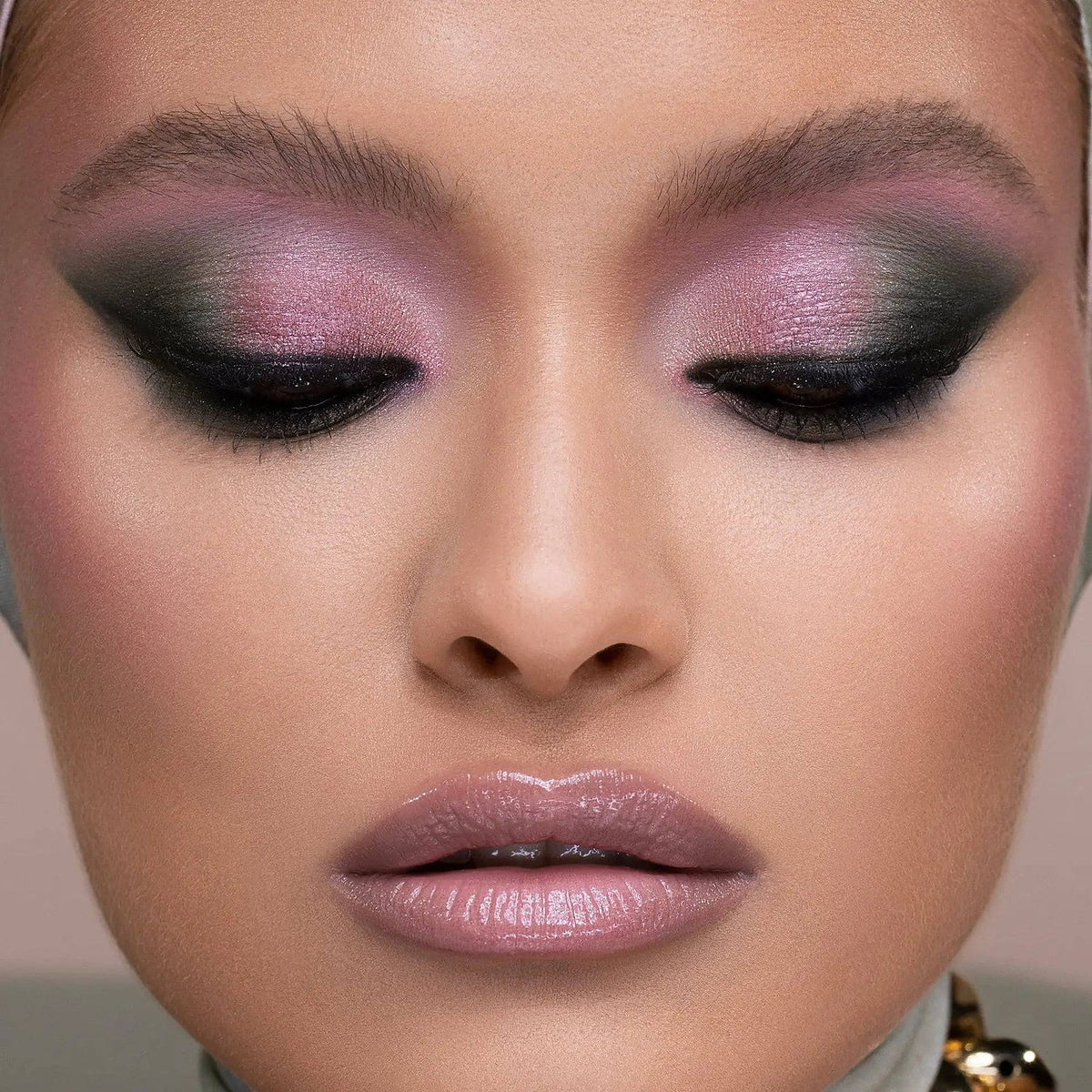 NATASHA DENONA RETRO GLAM PALETTE 19.25G