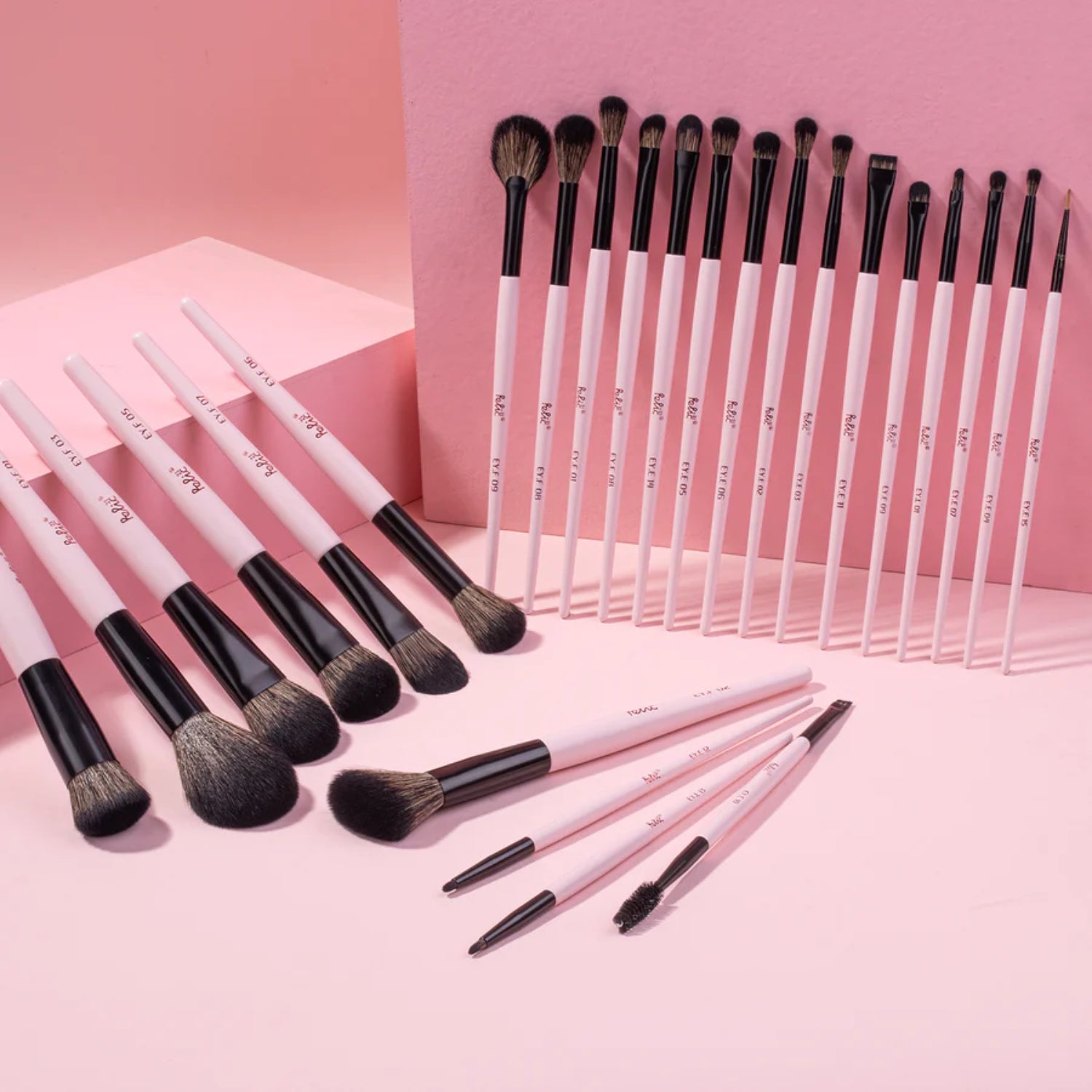 Felic21 essentially you - on the go 25 pcs brush set