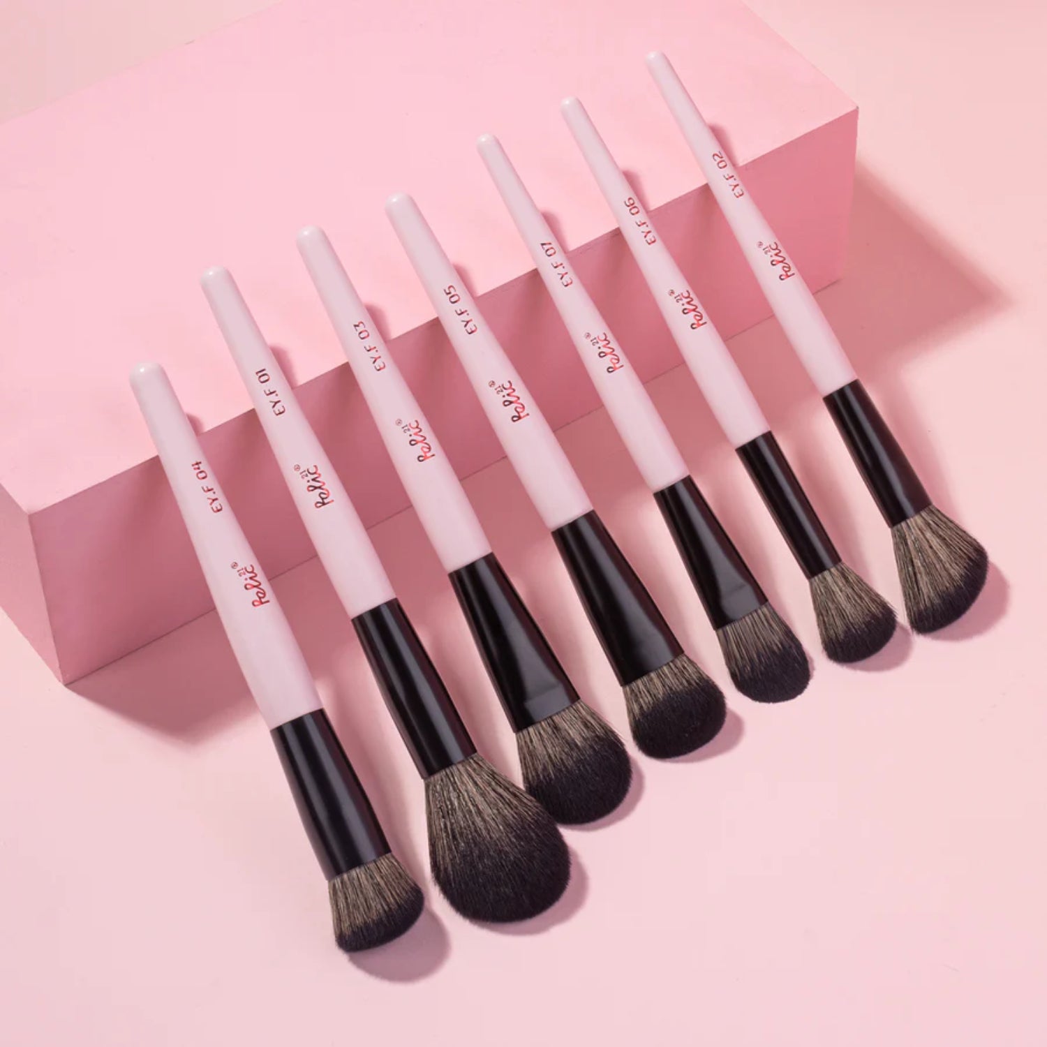 Felic21 essentially you - on the go 25 pcs brush set