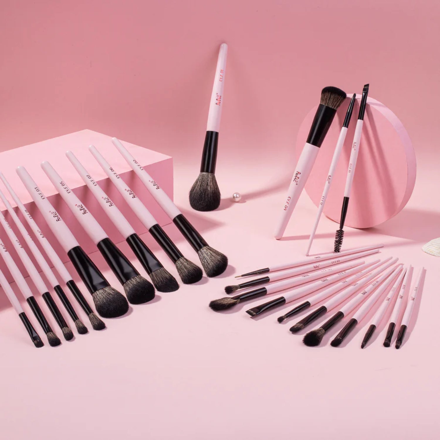 Felic21 essentially you - on the go 25 pcs brush set