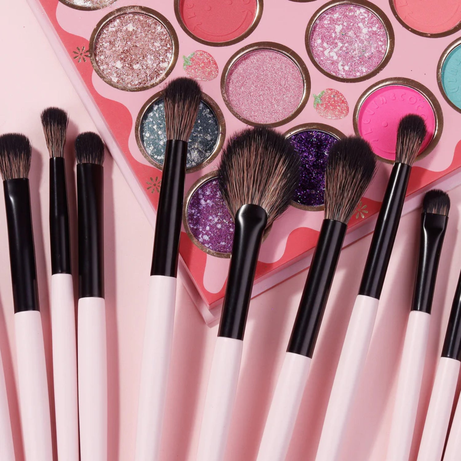 Felic21 essentially you - on the go 25 pcs brush set